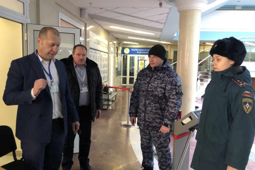 В Белгородском госуниверситете прошли тренировки по антитеррористической защищённости События НИУ «БелГУ» в белгородском госуниверситете прошли тренировки по антитеррористической защищённости