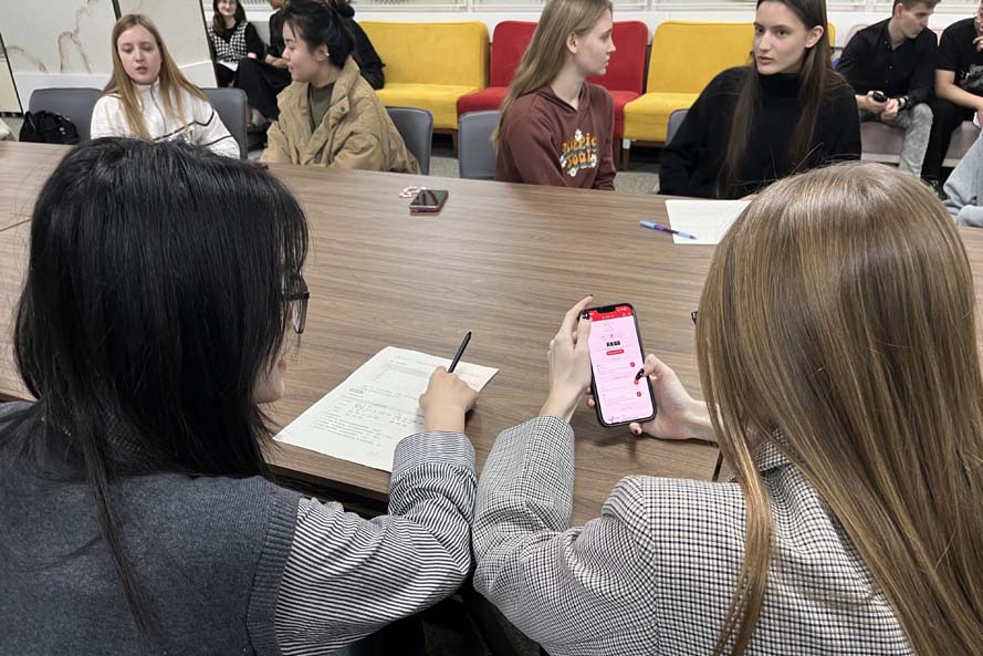 Диалог культур: в НИУ «БелГУ» провели встречу русско-китайского разговорного клуба