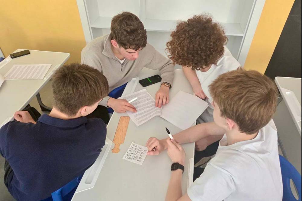 НИУ БелГУ продолжает профориентационные встречи со школьниками