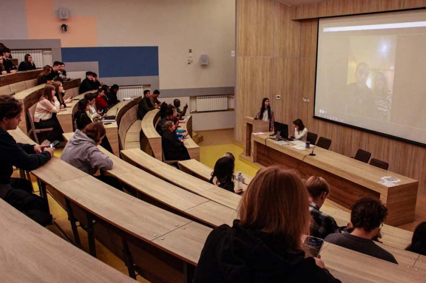 События НИУ «БелГУ» общественно-гуманитарная научная школа ниу «белгу» продолжает цикл «университетских сред»